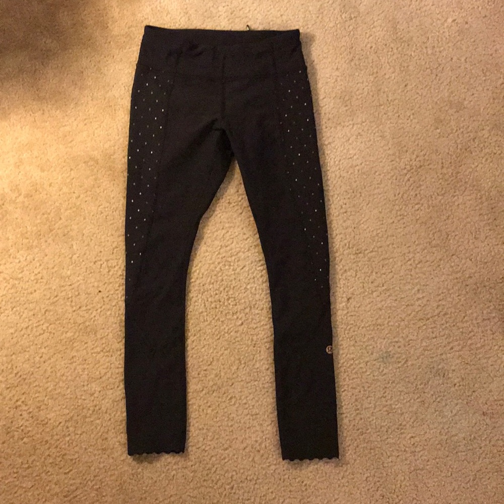 Lululemon workout leggings size 4